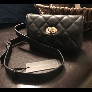 🔥🔥Vegan leather waist purse 👜